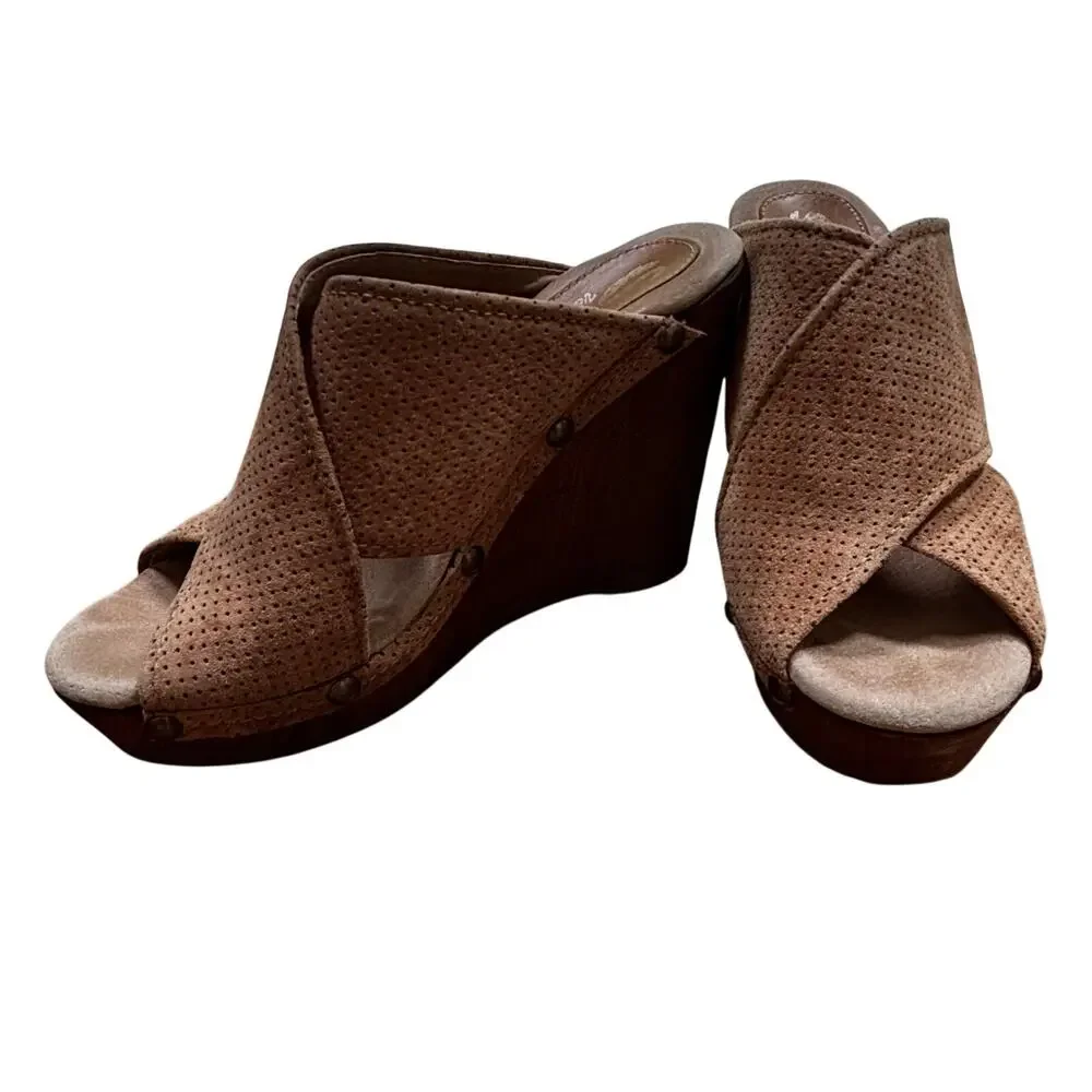 Sbicca Platform High Heels Slides US 8M tan suede leather crossover uppers shoes